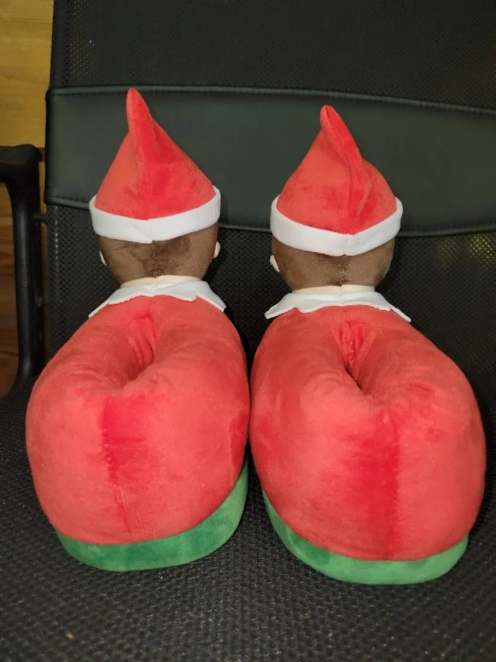 The Elf on the Shelf Plush Slippers kids size 11/12 Christmas House Shoes